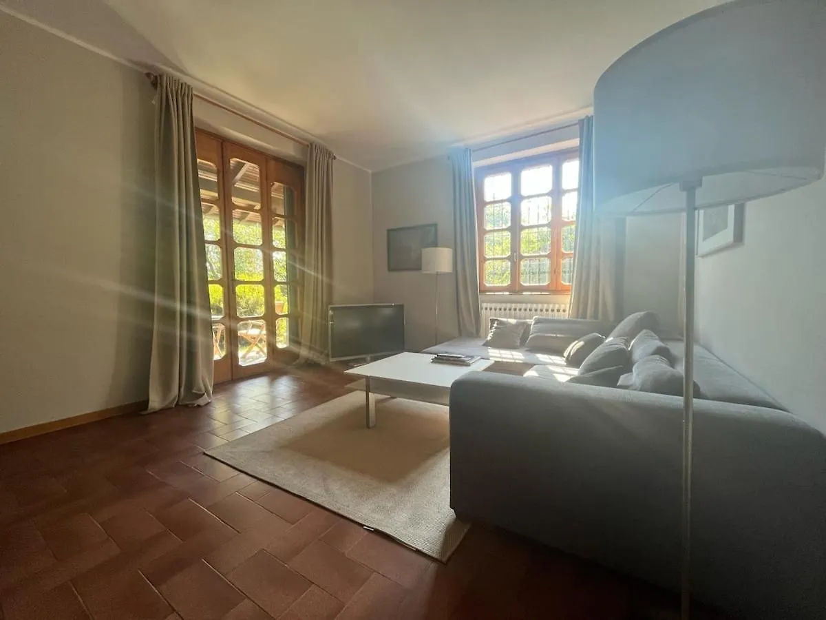 Villa Am See In Bella Italia Travedona