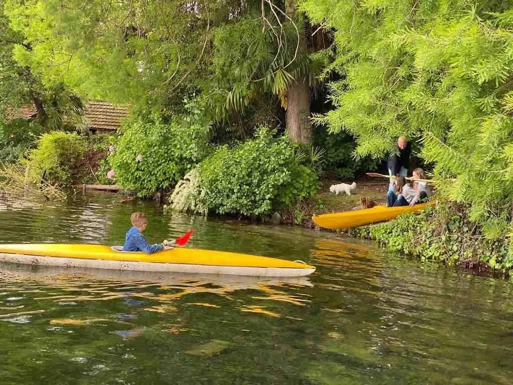 Villa Am See In Bella Italia Travedona