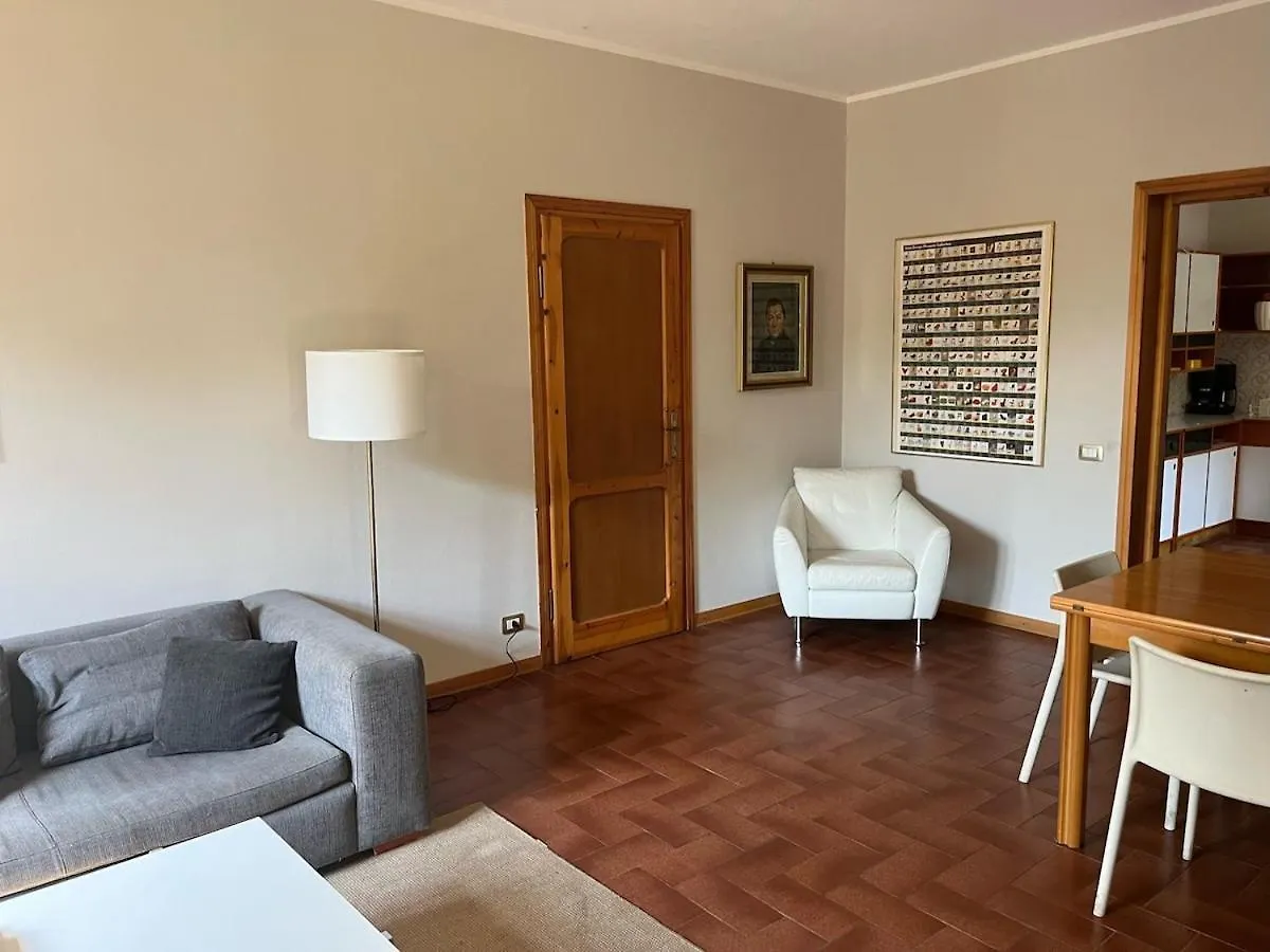Villa Am See In Bella Italia Travedona