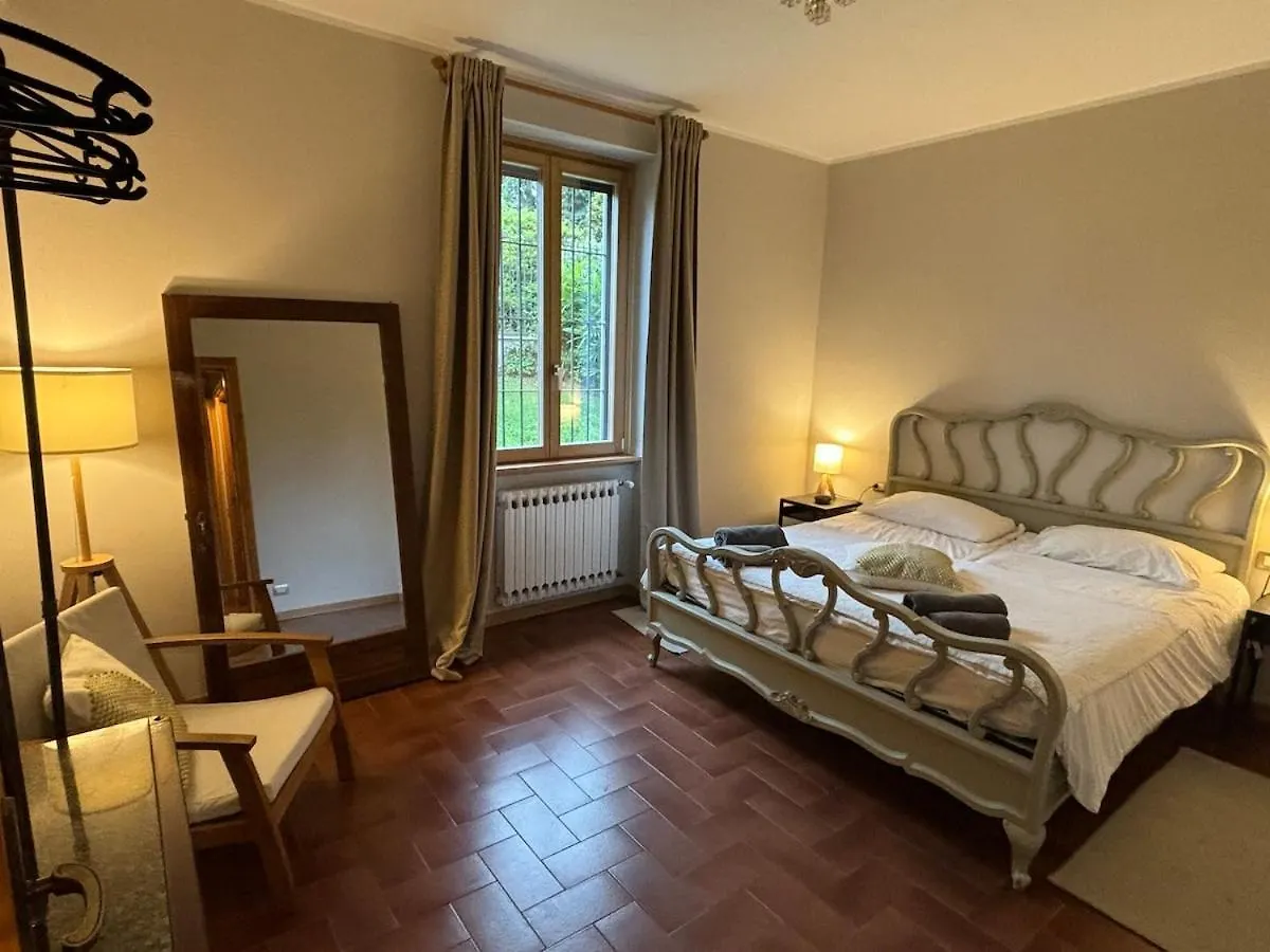Villa Am See In Bella Italia Travedona