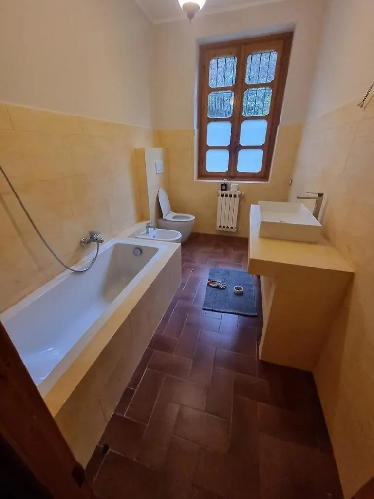 Haus Am See In Bella Italia Travedona Villa